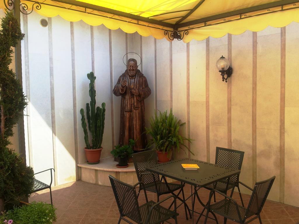 Hotel Euro サン・ジョバンニ・ロトンド エクステリア 写真