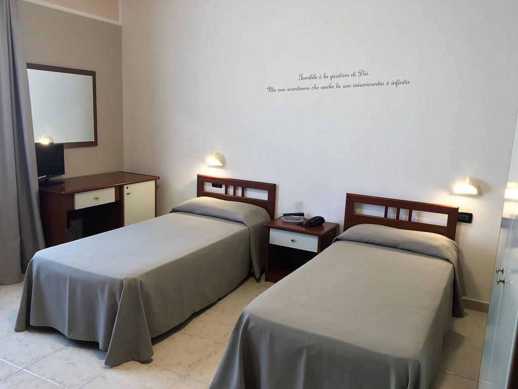 Hotel Euro サン・ジョバンニ・ロトンド エクステリア 写真